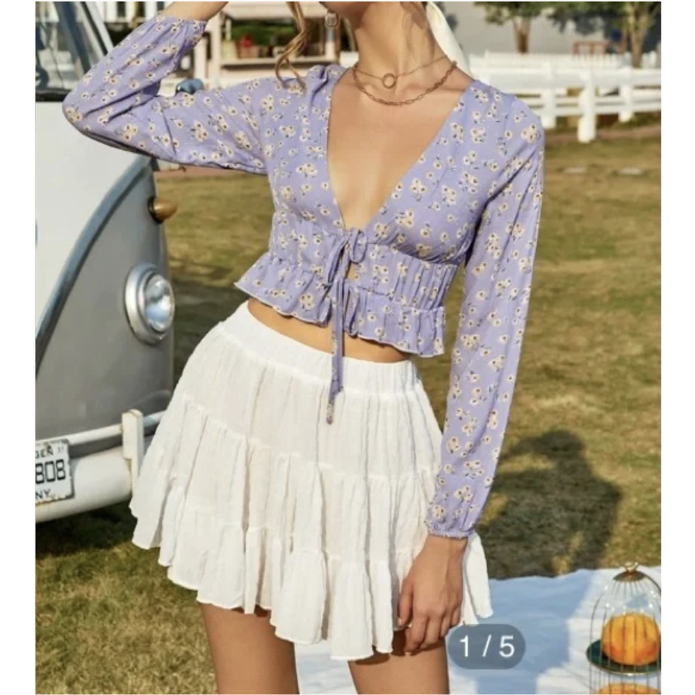 SHEIN Sweet Lilac Daisy Print Long Sleeve Deep V Cropped Waist Tie Blouse - Picture 4 of 12